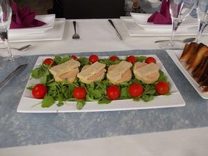 ambiance-table-dhotes-en-vaucluse-a-entrechaux-pres-du-mont-ventoux-en-provence