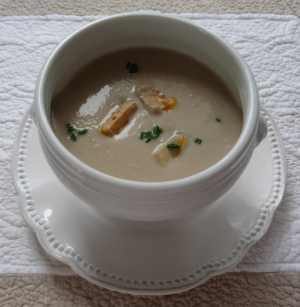 Velouté d'artichaut à l'Esclériade, chambre d'hôté en Provence